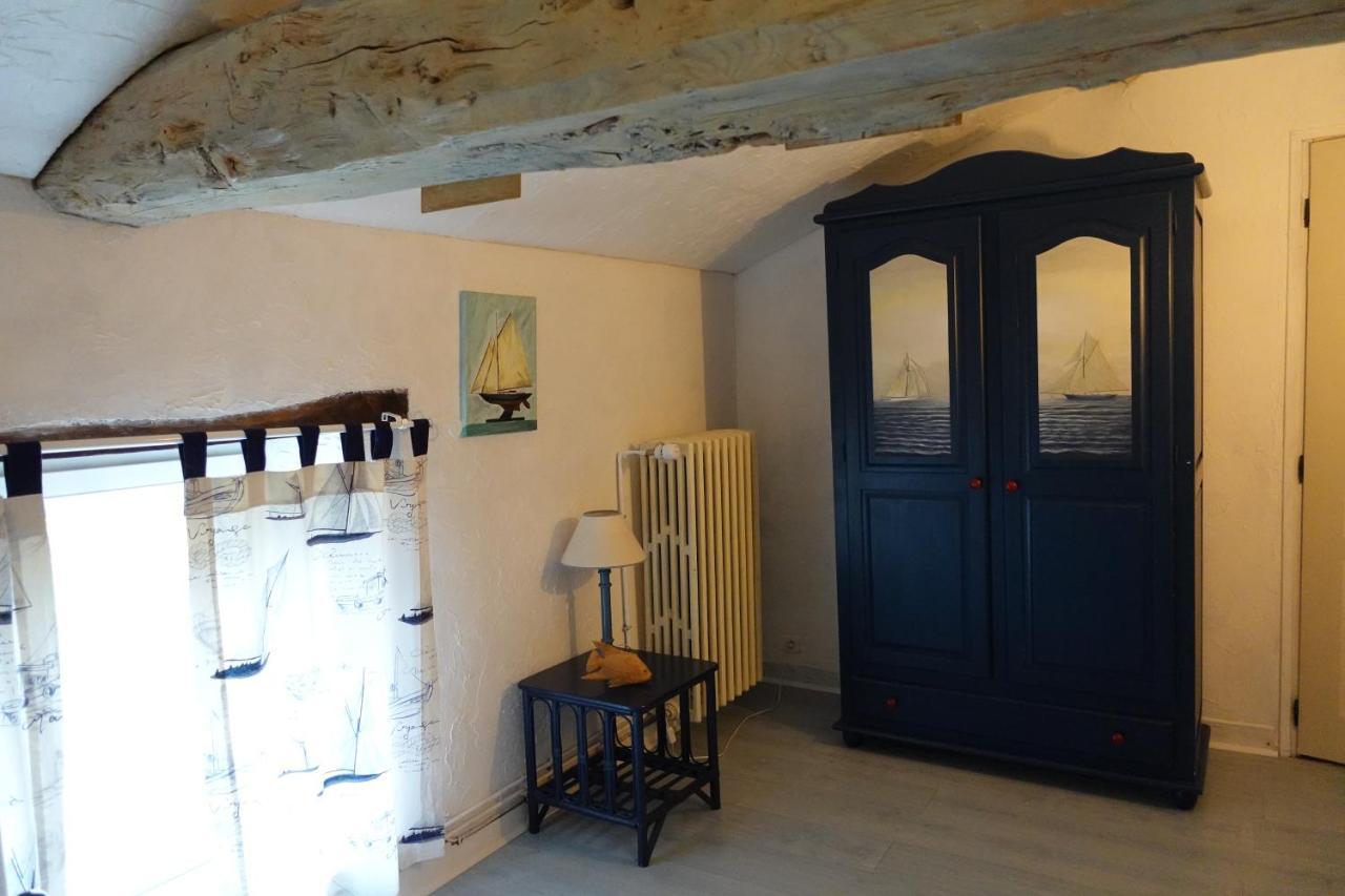 Gîte 4 étoiles avec hébergement insolite - 10 personnes Foussais Exterior foto